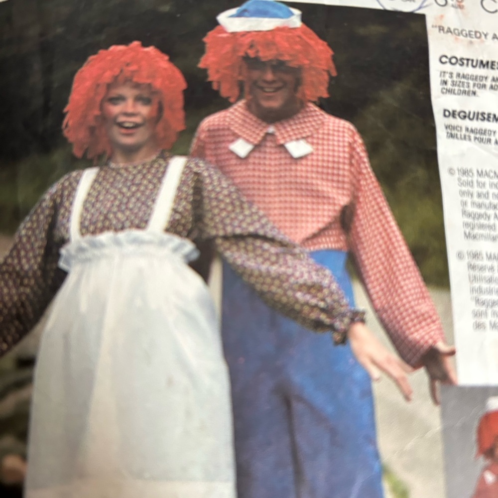McCall 2625 Raggedy Ann and Andy family costume with kid costumes see kit 🥰 - Picture 3 of 7